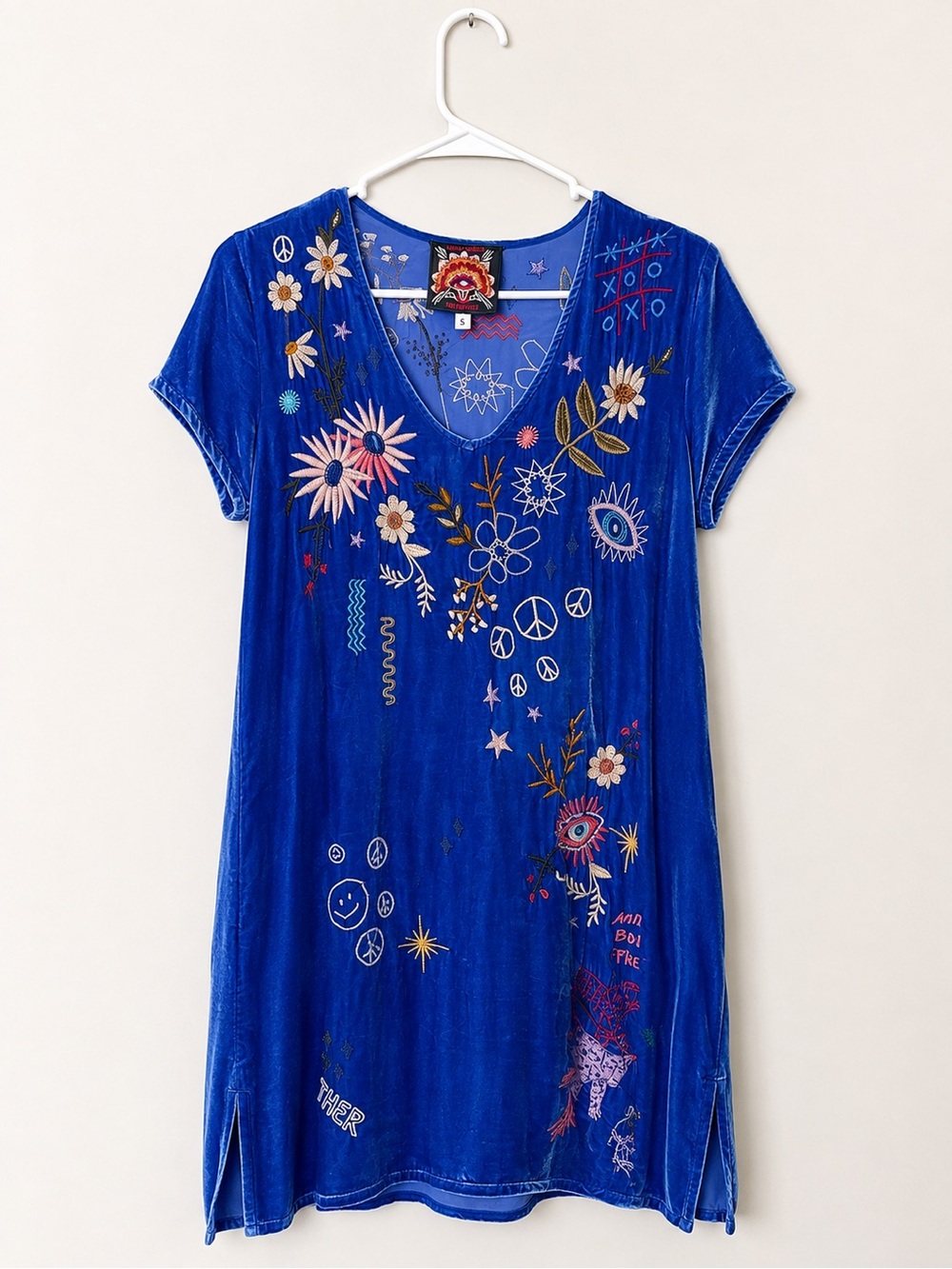 Johnny Was Royal Blue Velvet Embroidered V-Neck Tunic